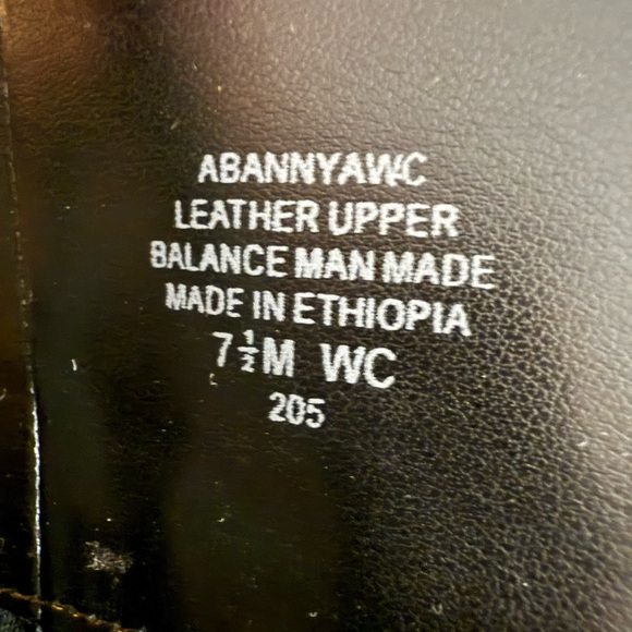 NEW Audrey Brooke Two Tone Leather Riding Boots, Size 7-1/2 Wide Calf - Picture 8 of 11